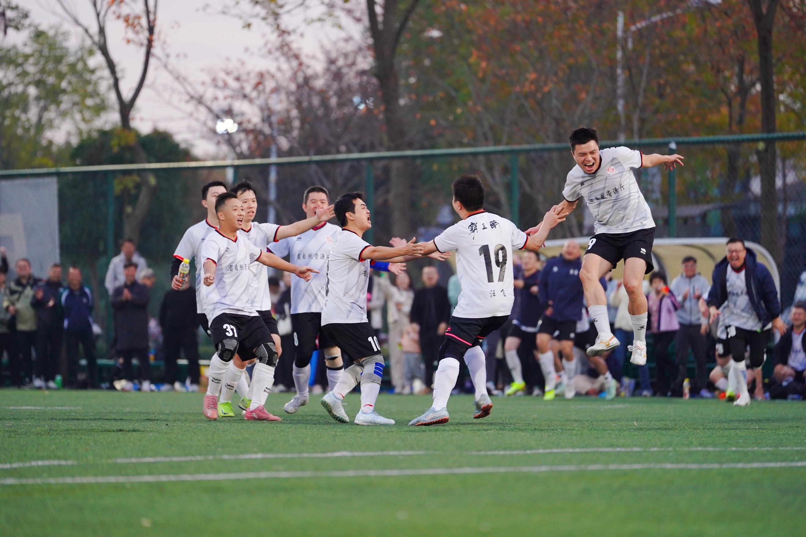 图片3.jpg 图片3.jpg