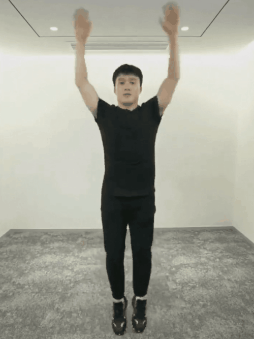 齐广璞.gif