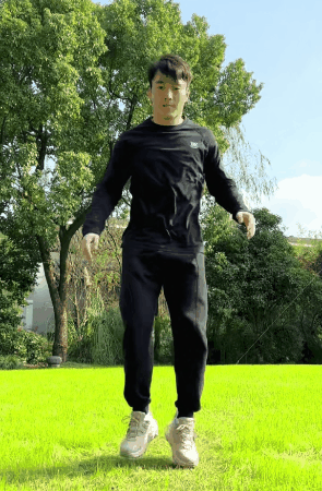 齐广璞热身2_06.gif