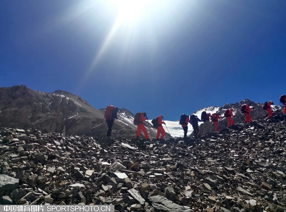 W_34588_20051720_by.jpg W_34588_20051720_by.jpg