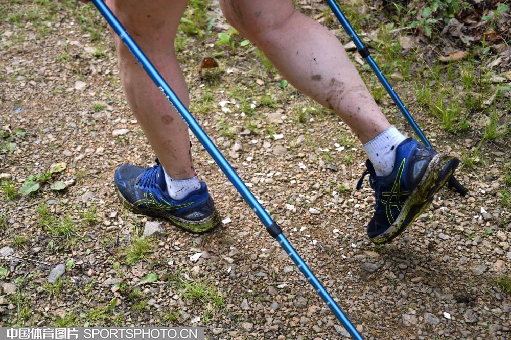 W_41201615_18072118_by.jpg W_41201615_18072118_by.jpg