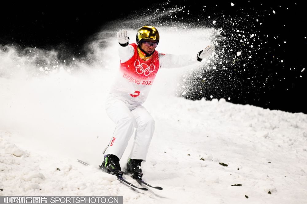 W_34313462_22021621_alj.jpg W_34313462_22021621_alj.jpg