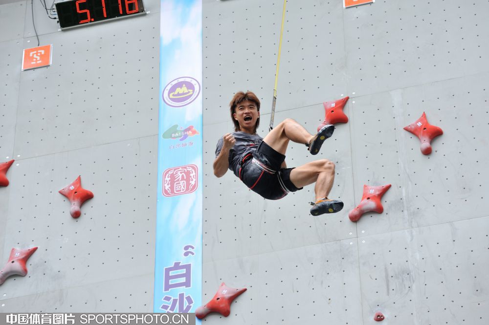 W_10006775_22051010_lmw.jpg W_10006775_22051010_lmw.jpg