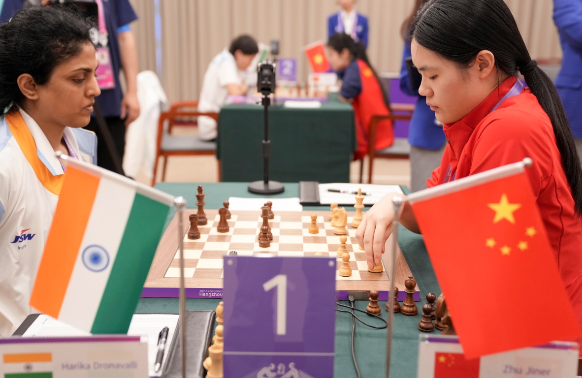 朱锦尔111111.jpg 朱锦尔111111.jpg